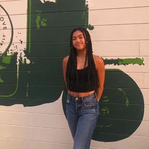 Meet your Posher, Avery